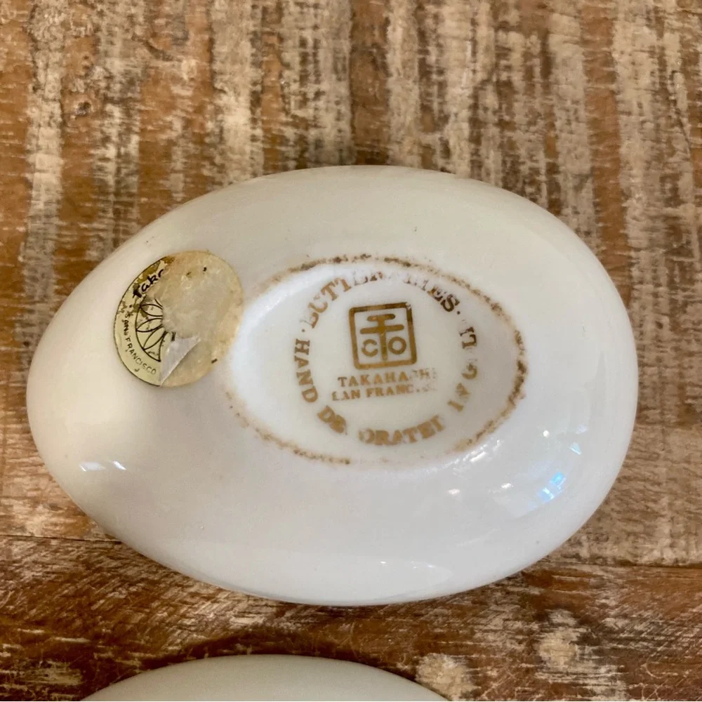 Takahashi Ceramic Egg Trinket Box with Gold Butterfly